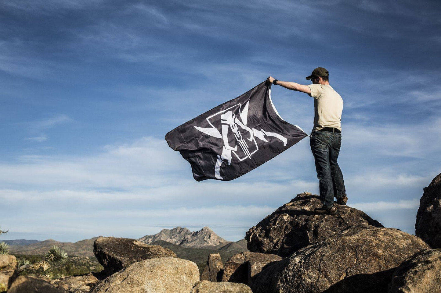 Jolly Mando - Pirate Flag - 3' x 5' Polyester