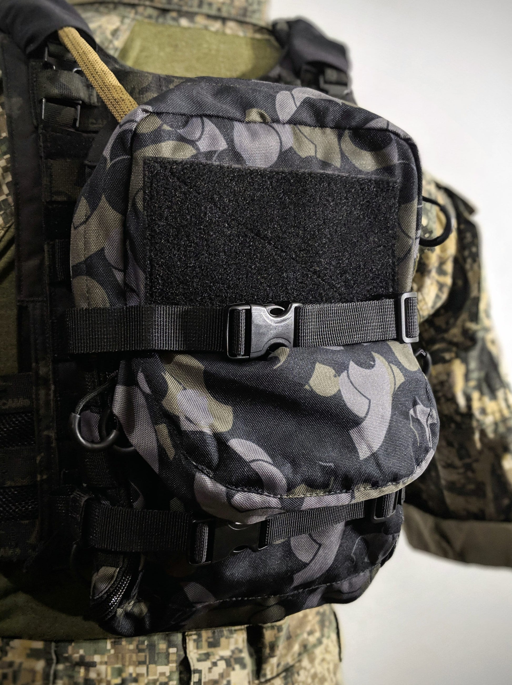 black custom mini prospect backpack Pecker Pack